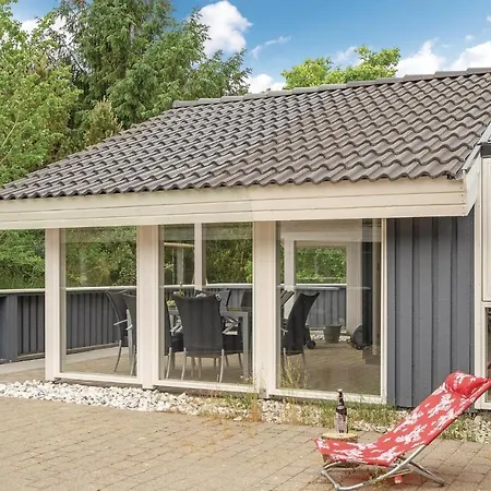 Dom wakacyjny Amazing Home In Blavand With Sauna Blåvand