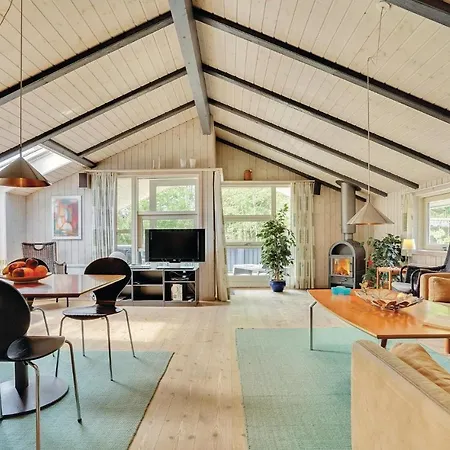 3 Bedroom Gorgeous In *